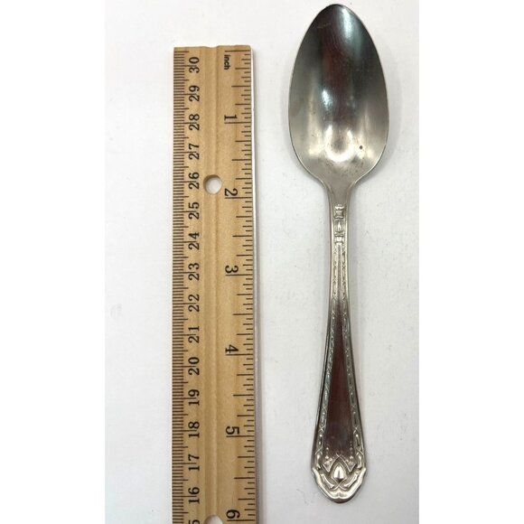 Oneida Tudor Plate Silverplate Teaspoon 1932 Bridal Wreath Pattern 6 Inches Long - Picture 2 of 6